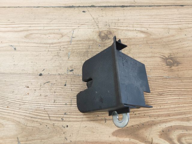 bontott SKODA YETI Csomagtérajtó Zárszerkezet