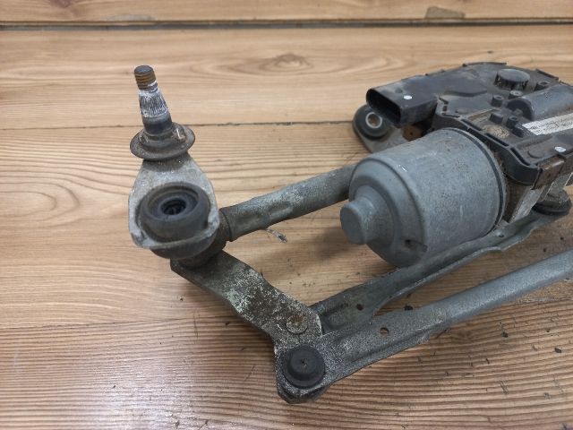 bontott SKODA YETI Első Ablaktörlő Szerkezet Motorral