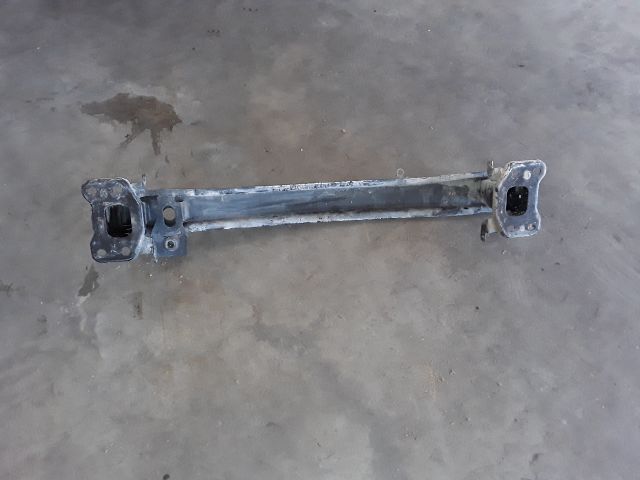 bontott SKODA YETI Első Lökhárító Merevítő (Fém)