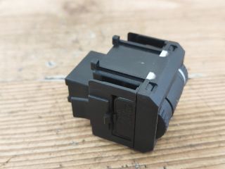 bontott SKODA YETI Fényszórómagasság Állító Kapcsoló