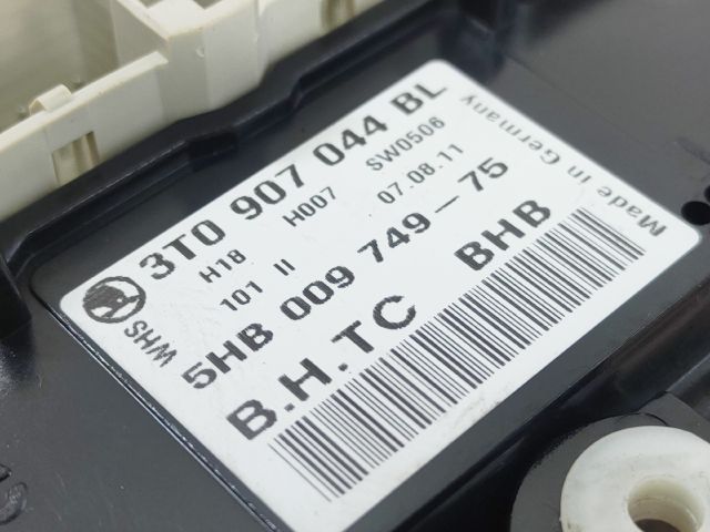 bontott SKODA YETI Fűtéskapcsoló (digit klímás)