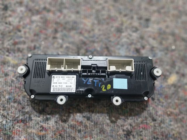 bontott SKODA YETI Fűtéskapcsoló (manuális klímás)