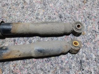 bontott SKODA YETI Hátsó Lengéscsillapító Pár