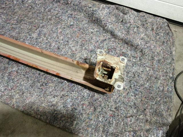 bontott SKODA YETI Hátsó Lökhárító Merevítő (Fém)