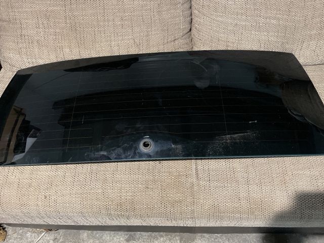 bontott SKODA YETI Hátsó Szélvédő