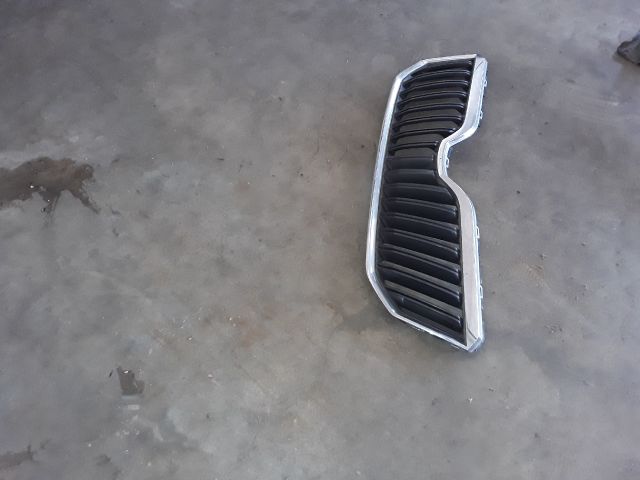 bontott SKODA YETI Hűtőrács