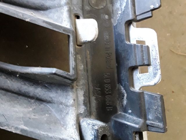 bontott SKODA YETI Hűtőrács