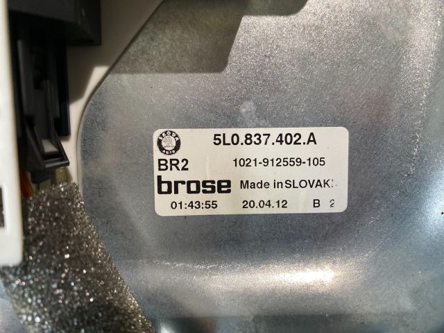 bontott SKODA YETI Jobb első Ablakemelő Szerkezet (Elektromos)