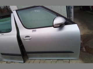 bontott SKODA YETI Jobb első Ajtó (Részeivel)