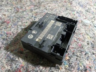 bontott SKODA YETI Jobb első Ajtó Vezérlőegység