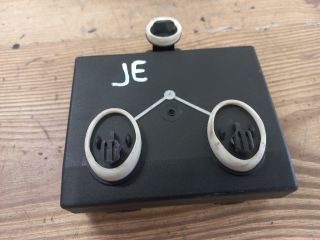 bontott SKODA YETI Jobb első Ajtó Vezérlőegység