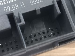 bontott SKODA YETI Jobb első Ajtó Vezérlőegység