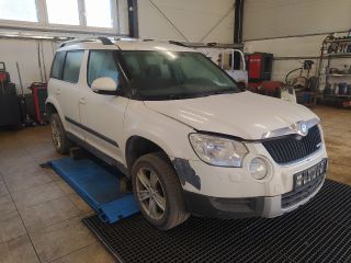 bontott SKODA YETI Jobb első Dobbetét (Kerékjárati, Műanyag)