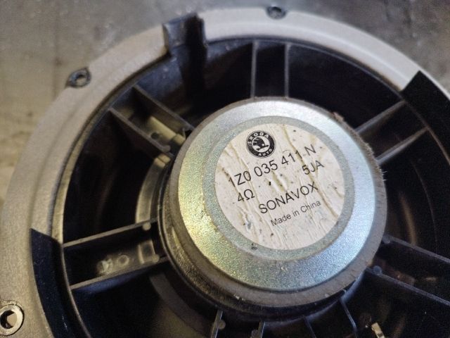 bontott SKODA YETI Jobb első Hangszóró