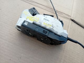 bontott SKODA YETI Jobb első Zárbetét