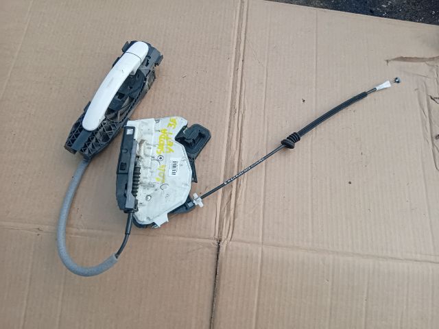 bontott SKODA YETI Jobb első Zárbetét