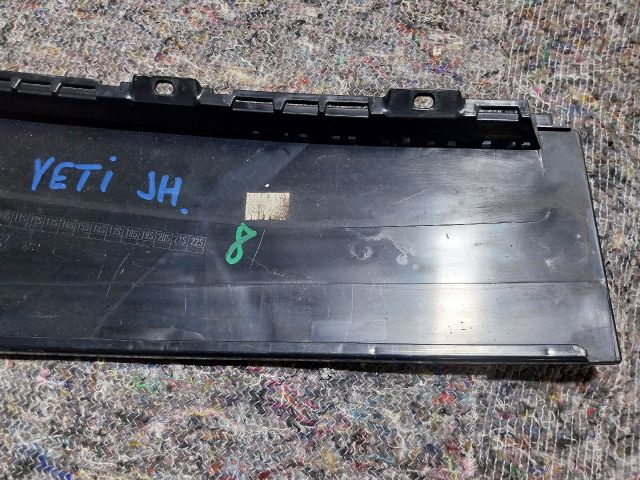 bontott SKODA YETI Jobb hátsó Ablak Díszléc