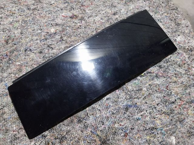 bontott SKODA YETI Jobb hátsó Ablak Díszléc