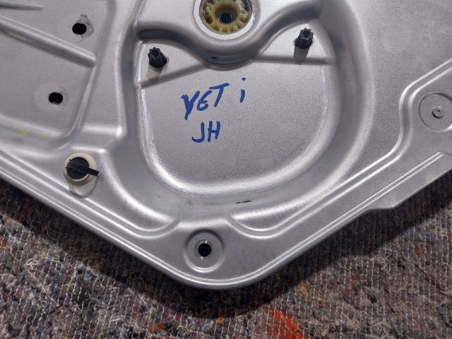 bontott SKODA YETI Jobb hátsó Ablakemelő Szerkezet (Elektromos)