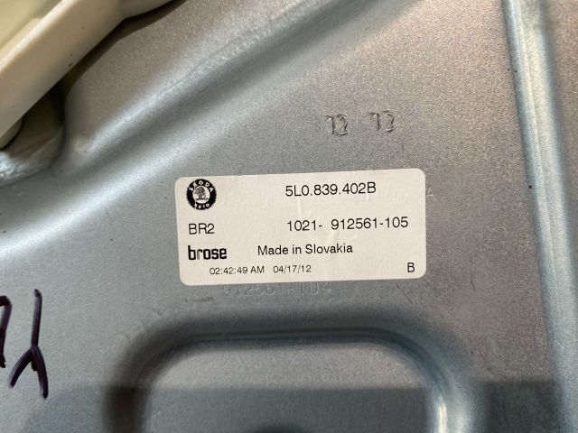 bontott SKODA YETI Jobb hátsó Ablakemelő Szerkezet (Elektromos)