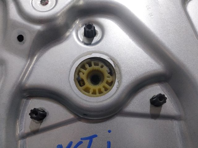 bontott SKODA YETI Jobb hátsó Ablakemelő Szerkezet (Elektromos)