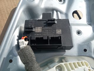 bontott SKODA YETI Jobb hátsó Ablakemelő Szerkezet (Elektromos)