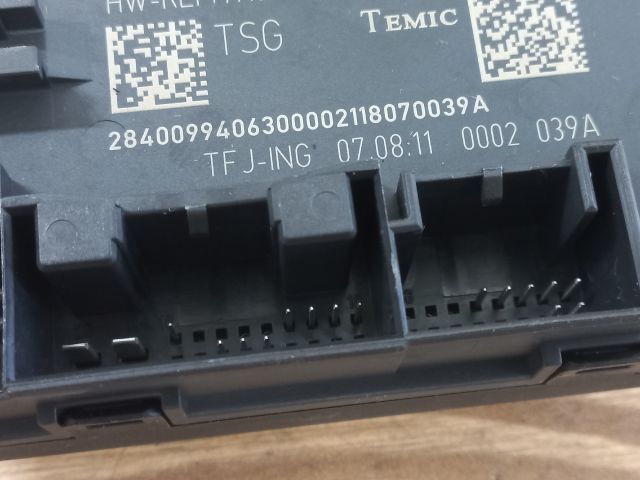 bontott SKODA YETI Jobb hátsó Ajtó Vezérlőegység