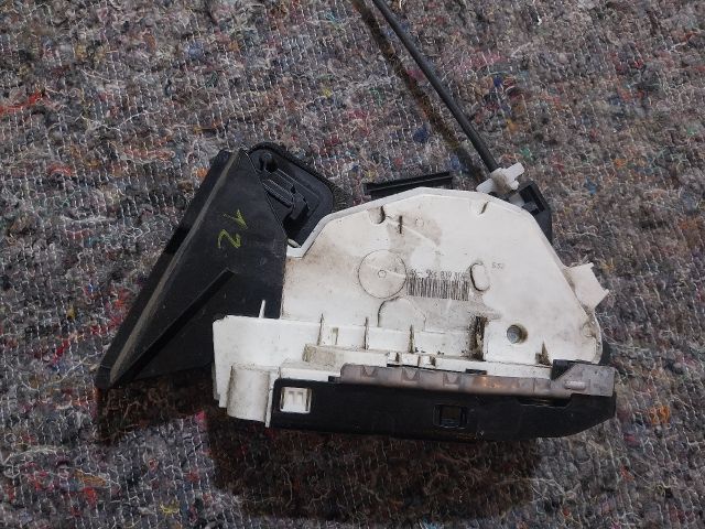 bontott SKODA YETI Jobb hátsó Ajtózár