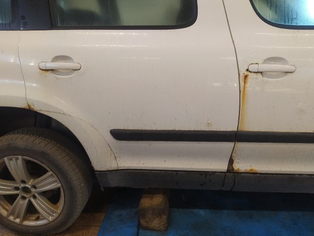 bontott SKODA YETI Jobb hátsó Dobbetét (Kerékjárati, Műanyag)