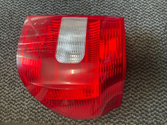 bontott SKODA YETI Jobb Hátsó Lámpa