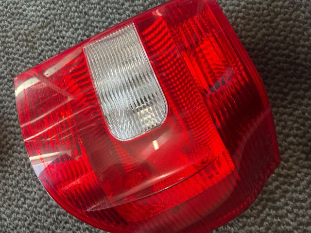 bontott SKODA YETI Jobb Hátsó Lámpa