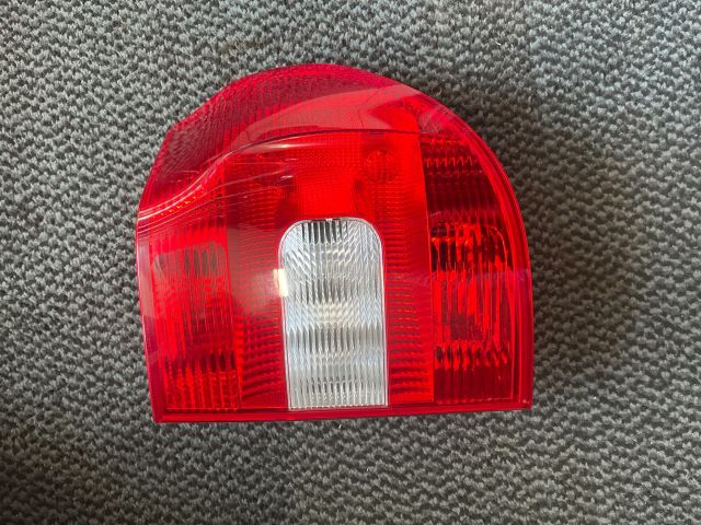 bontott SKODA YETI Jobb Hátsó Lámpa