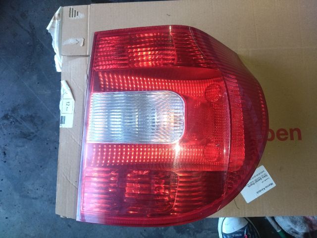 bontott SKODA YETI Jobb Hátsó Lámpa