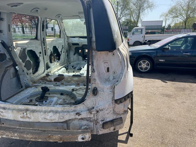 bontott SKODA YETI Jobb hátsó Negyed Karosszéria Csomag