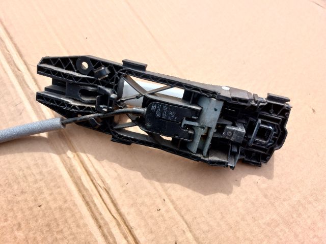 bontott SKODA YETI Jobb hátsó Zárbetét