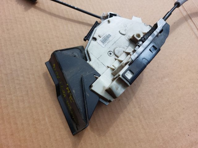 bontott SKODA YETI Jobb hátsó Zárbetét