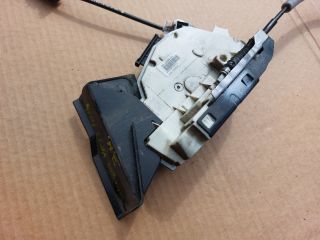 bontott SKODA YETI Jobb hátsó Zárbetét