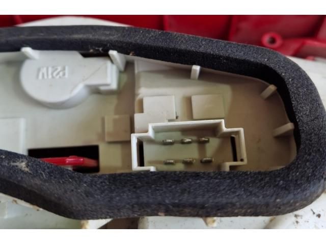 bontott SKODA YETI Jobb Külső Hátsó Lámpa