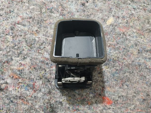 bontott SKODA YETI Jobb Szellőző