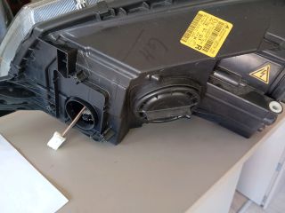 bontott SKODA YETI Jobb Xenon Fényszóró