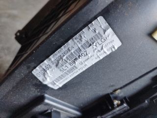 bontott SKODA YETI Kesztyűtartó