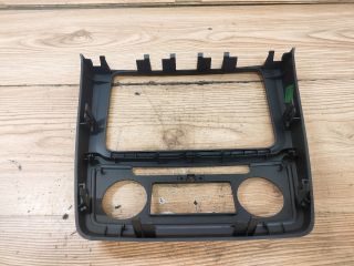 bontott SKODA YETI Középkonzol Keret