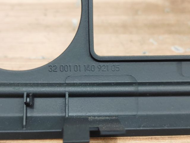 bontott SKODA YETI Középkonzol Keret