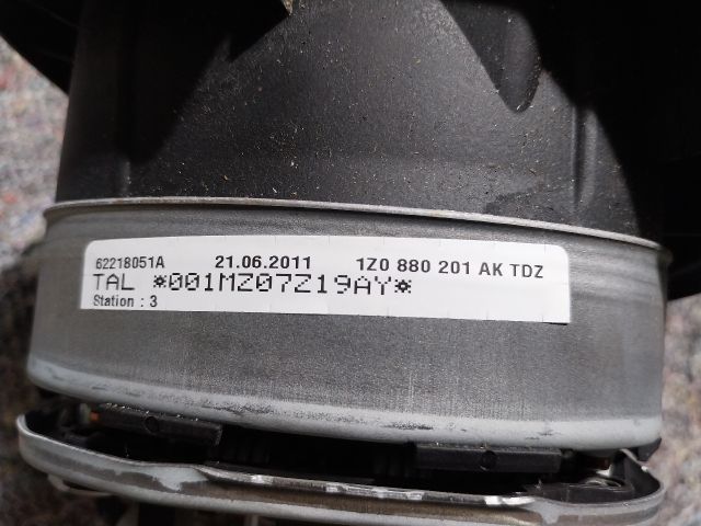 bontott SKODA YETI Multikormány