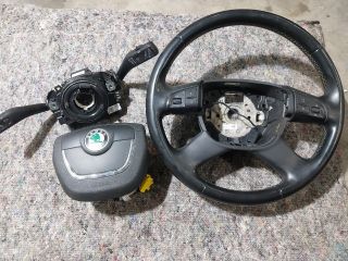 bontott SKODA YETI Multikormány