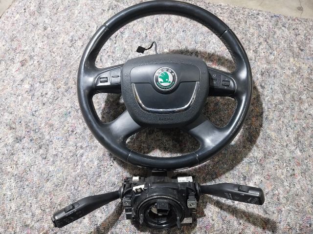 bontott SKODA YETI Multikormány