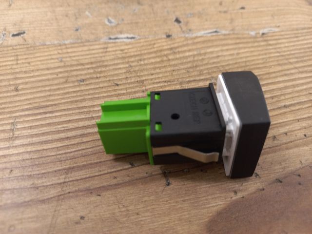 bontott SKODA YETI Start / Stop Indító Gomb