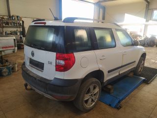 bontott SKODA YETI Tankajtó