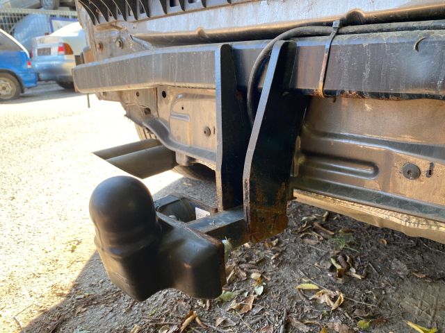 bontott SKODA YETI Vonóhorog