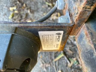 bontott SKODA YETI Vonóhorog